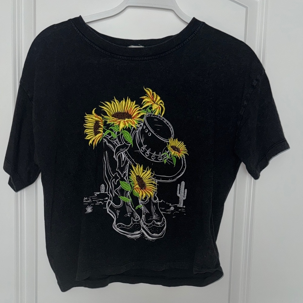 Urban Nation Black Western Crop Top 🌻